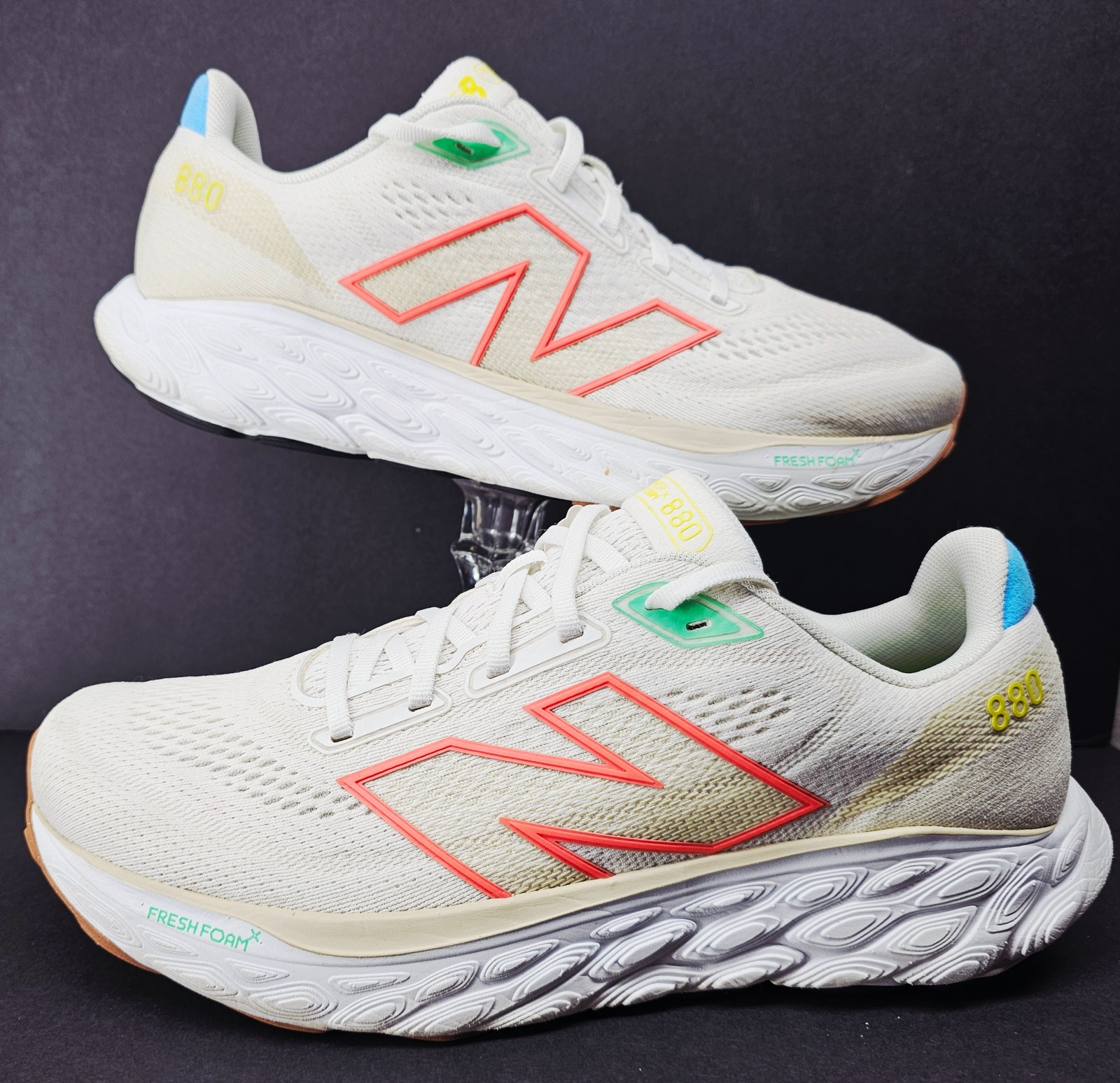 Wide New Balance Women 11